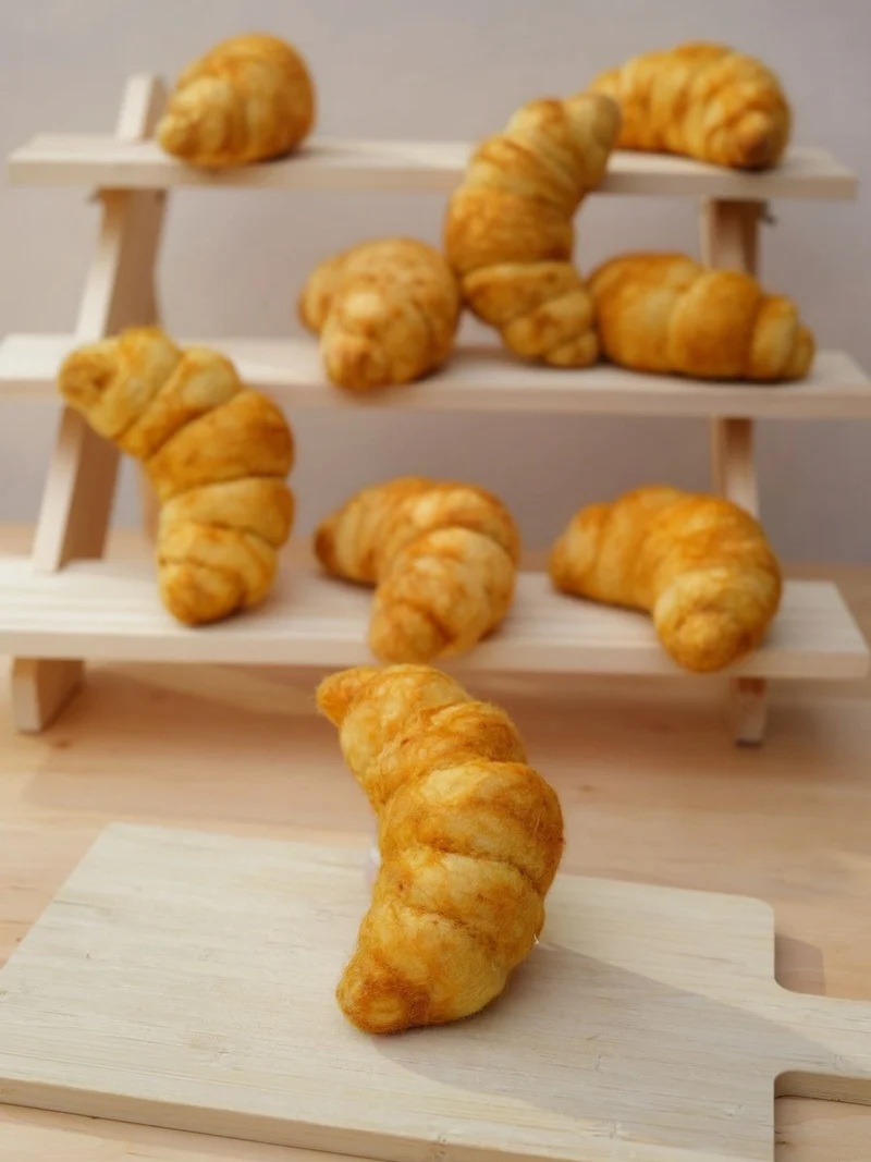 Gefilztes Croissant für Kaufladen