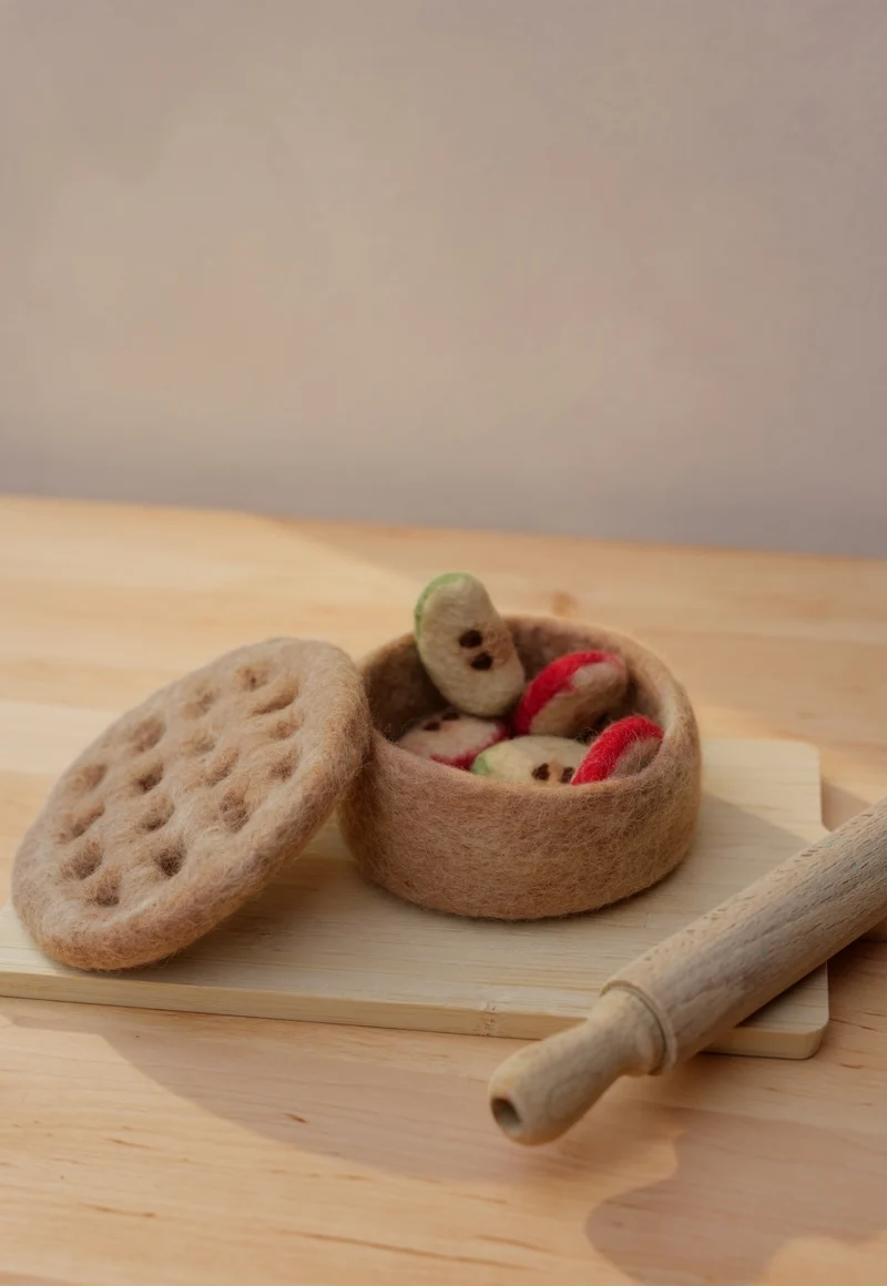 Handgefilzter Apfelkuchen aus Filz