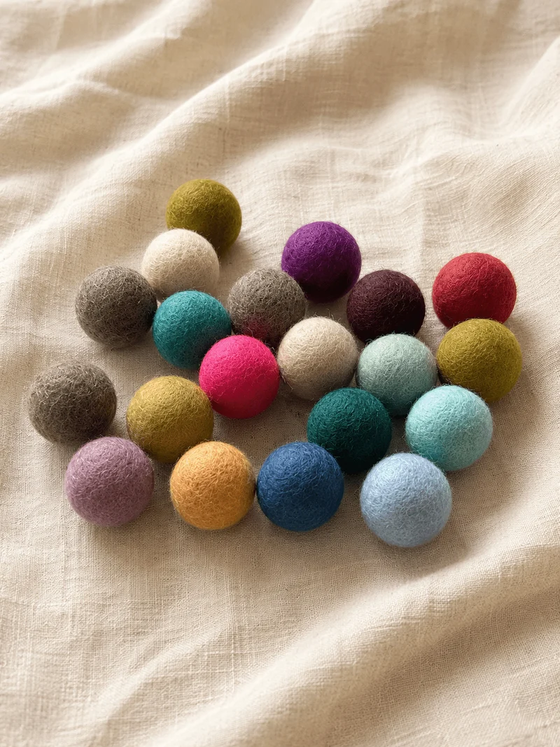 Bunt gemischte Filzkugeln 4 cm, 20 Stück