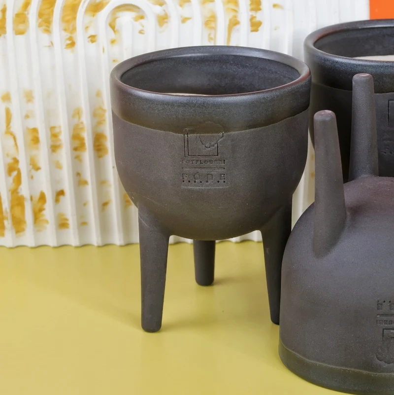 ÜBERTOPF AKITA / 7.0cm / 11.0cm