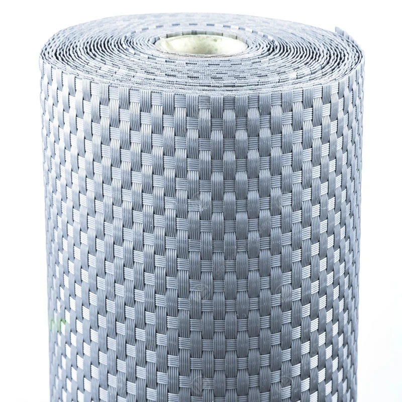 Hellgrauer Polyrattan-Screening