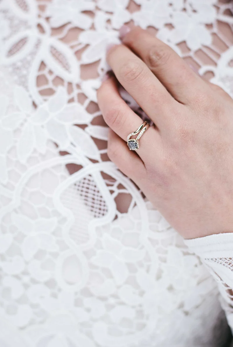 Diamond Ring Set in White Pearl