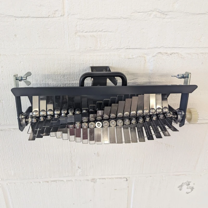 Universalhalter
