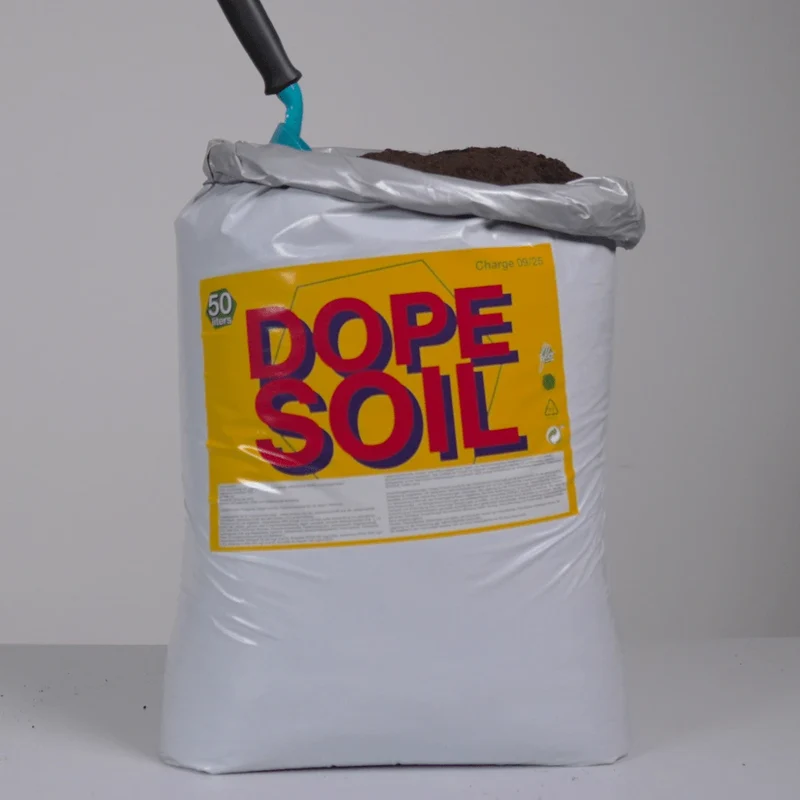 DOPE SOIL - Living Soil mit extra CalMag