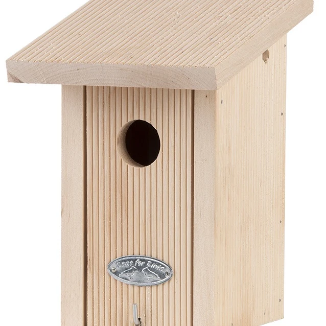 Nistkasten aus Naturholz