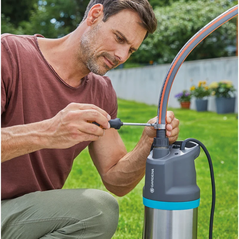 Gardena Tauch-Druckpumpe 6100/5 inox automatic